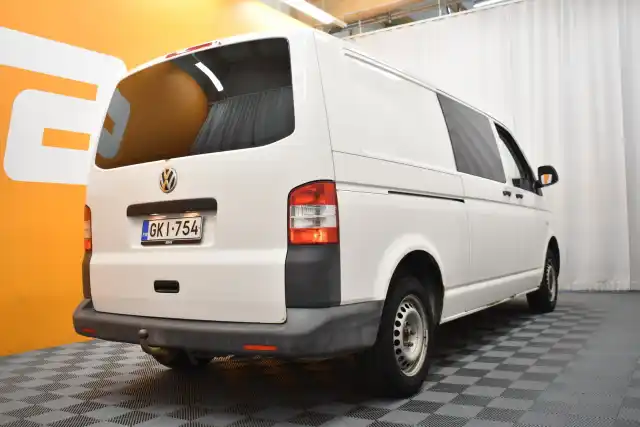 Valkoinen Pakettiauto, Volkswagen Transporter – GKI-754