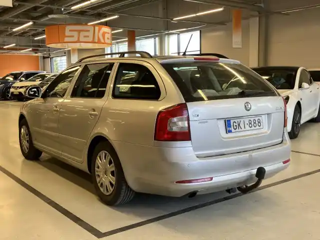 Hopea Farmari, Skoda Octavia – GKI-888
