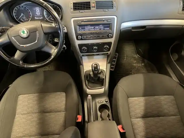 Hopea Farmari, Skoda Octavia – GKI-888