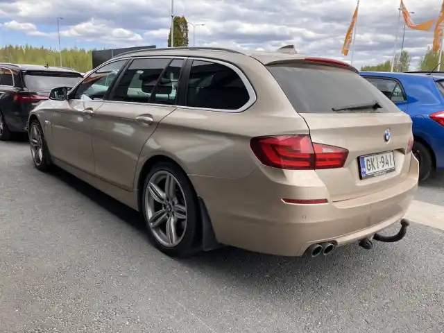 Beige Farmari, BMW 520 – GKI-941