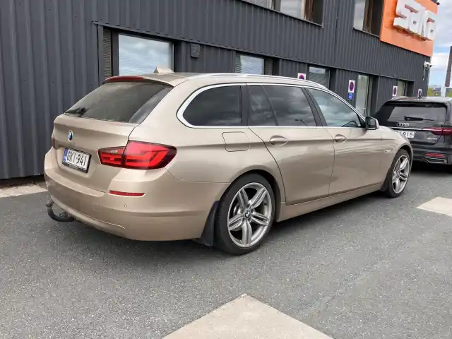 Beige Farmari, BMW 520 – GKI-941