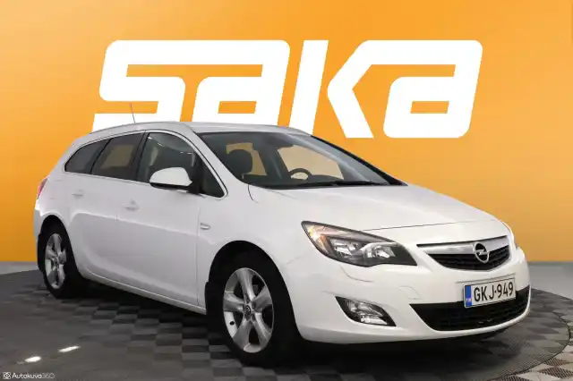 Valkoinen Farmari, Opel Astra – GKJ-949