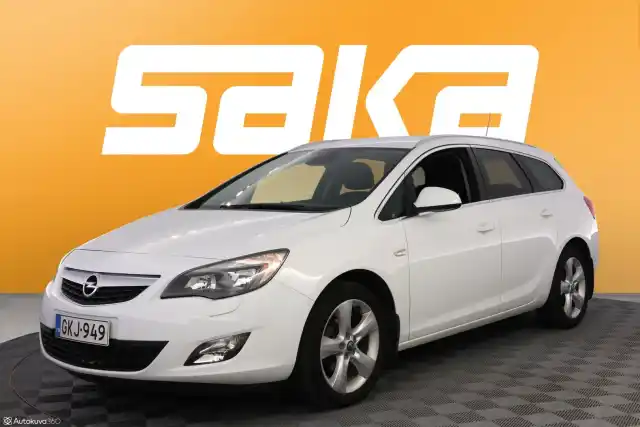 Valkoinen Farmari, Opel Astra – GKJ-949