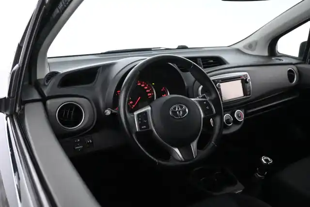 Musta Viistoperä, Toyota Yaris – GKL-156