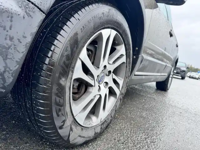 Ruskea (beige) Farmari, Volvo XC70 – GKM-642