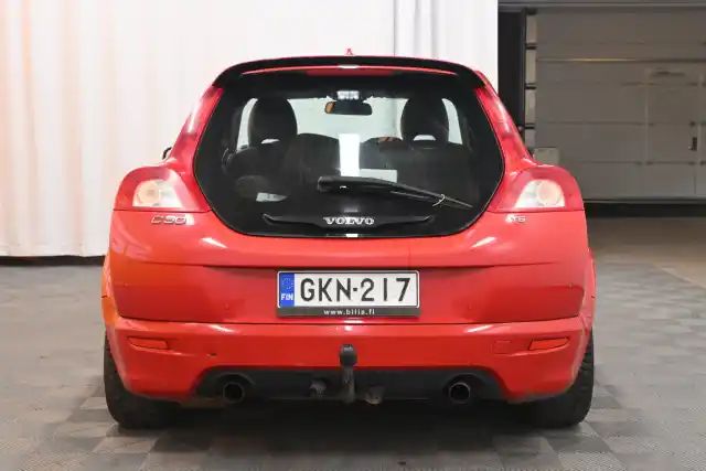 Punainen Coupe, Volvo C30 – GKN-217