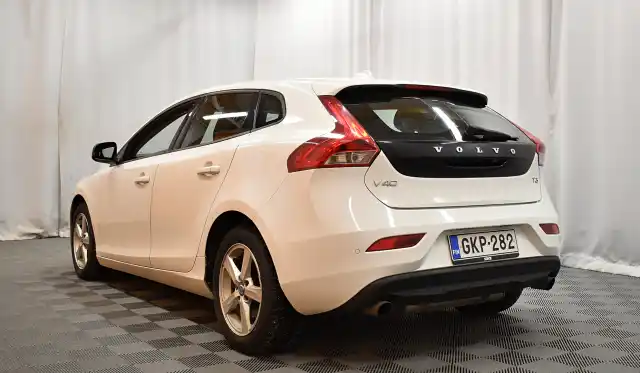 Valkoinen Viistoperä, Volvo V40 – GKP-282