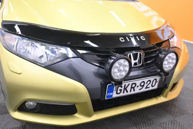 Keltainen Viistoperä, Honda Civic – GKR-920