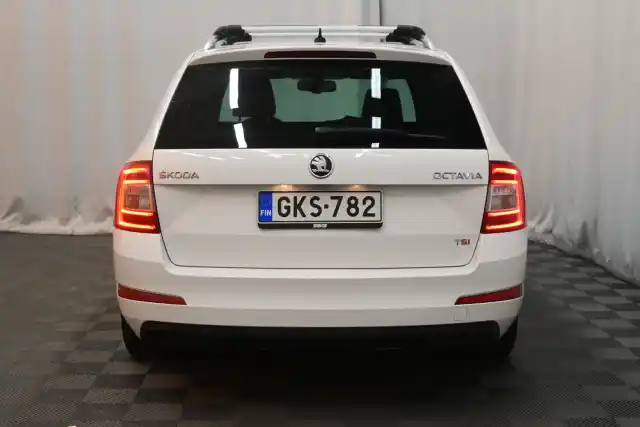 Valkoinen Farmari, Skoda Octavia – GKS-782