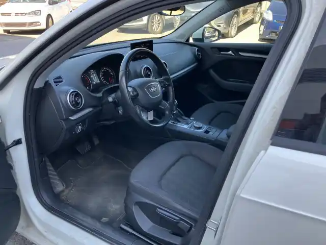 Valkoinen Viistoperä, Audi A3 – GKT-186