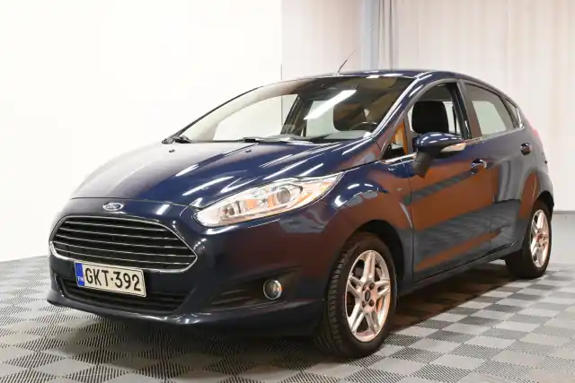 Sininen Viistoperä, Ford Fiesta – GKT-392