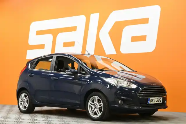 Sininen Viistoperä, Ford Fiesta – GKT-392