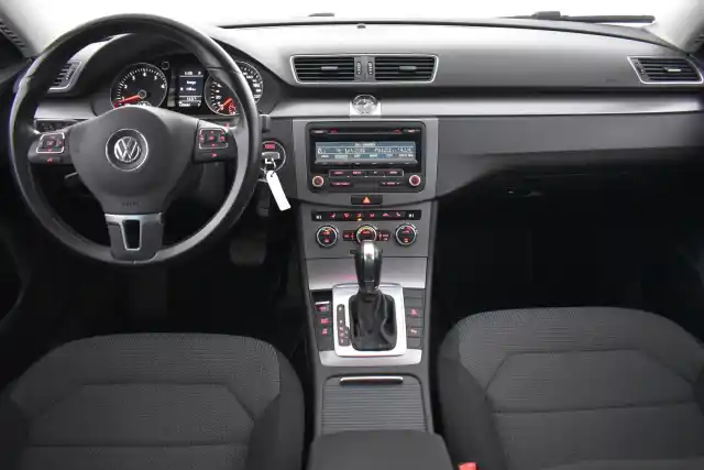 Ruskea Farmari, Volkswagen Passat – GKV-955