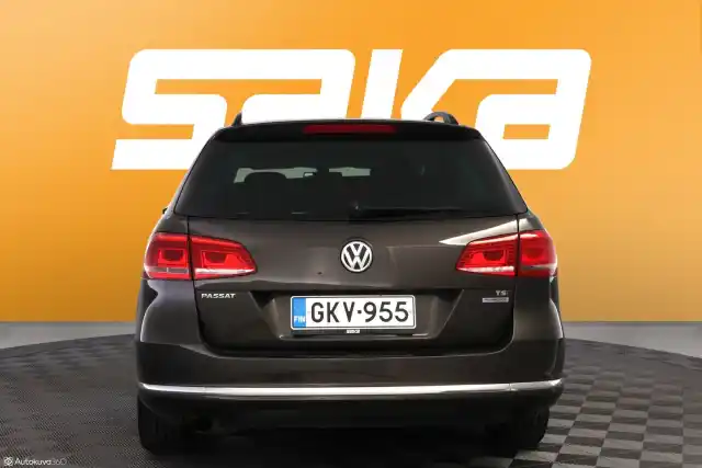 Ruskea Farmari, Volkswagen Passat – GKV-955