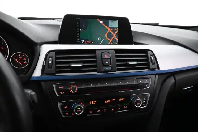 Valkoinen Farmari, BMW 320 – GKX-582