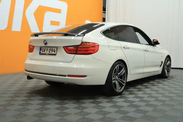 Valkoinen Sedan, BMW 318 Gran Turismo – GKY-294