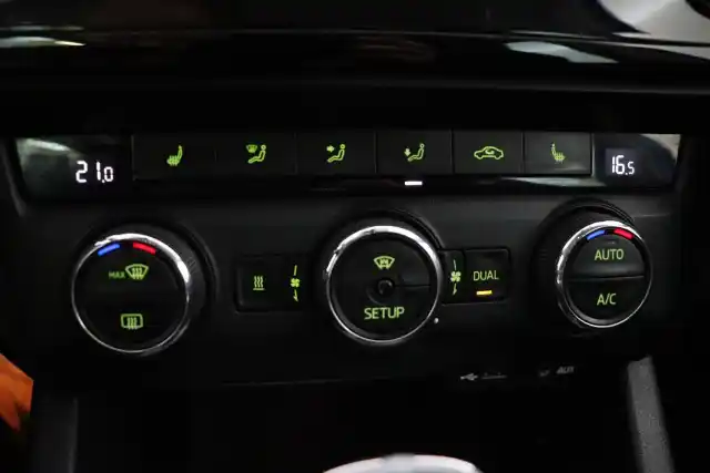 Sininen Farmari, Skoda Octavia – GKY-931
