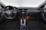 Valkoinen Farmari, Skoda Octavia – GKZ-589, kuva 9
