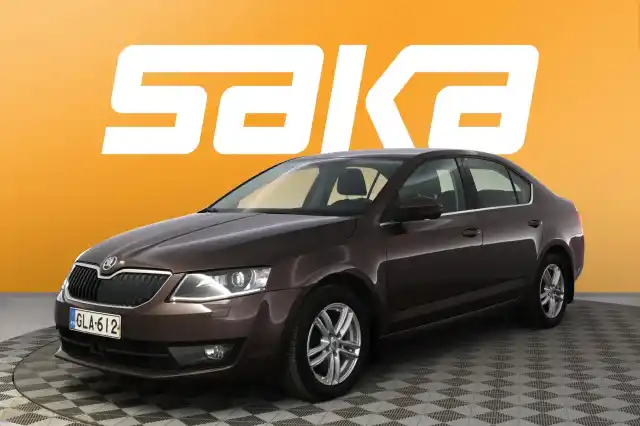 Ruskea Viistoperä, Skoda Octavia – GLA-612