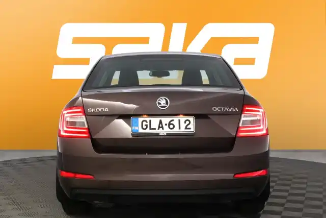 Ruskea Viistoperä, Skoda Octavia – GLA-612