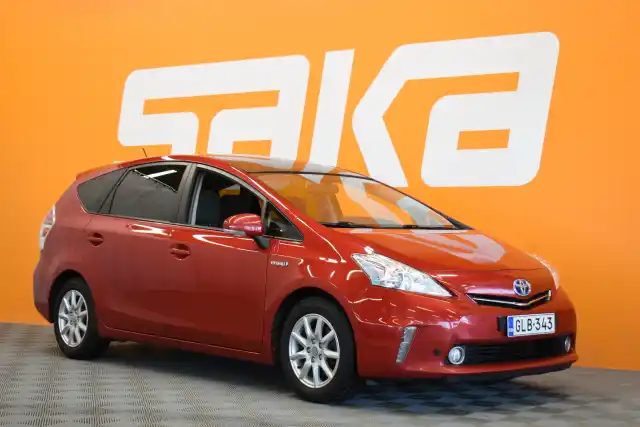 Punainen Tila-auto, Toyota Prius+ – GLB-343