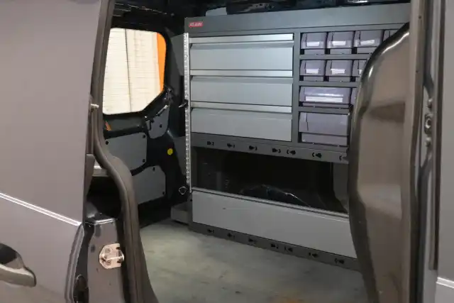 Harmaa Pakettiauto, Ford Transit Connect – GLH-230