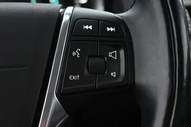 Harmaa Farmari, Volvo V70 – GLI-170