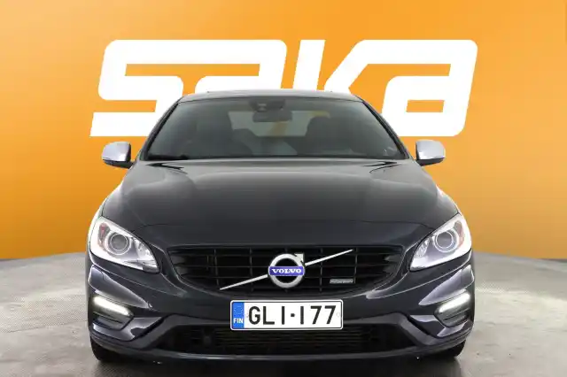 Harmaa Sedan, Volvo S60 – GLI-177