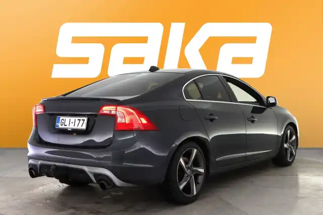 Harmaa Sedan, Volvo S60 – GLI-177