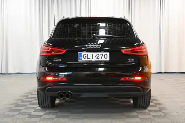 Musta Maastoauto, Audi Q3 – GLI-270