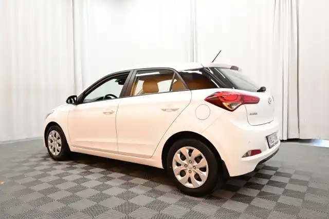 Valkoinen Viistoperä, Hyundai i20 – GLL-104