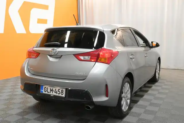 Harmaa Viistoperä, TOYOTA AURIS – GLM-458