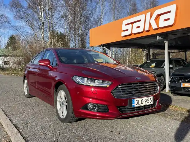 Punainen Viistoperä, Ford Mondeo – GLO-923