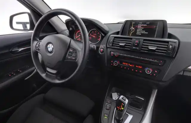 Musta Viistoperä, BMW 118 – GLP-209