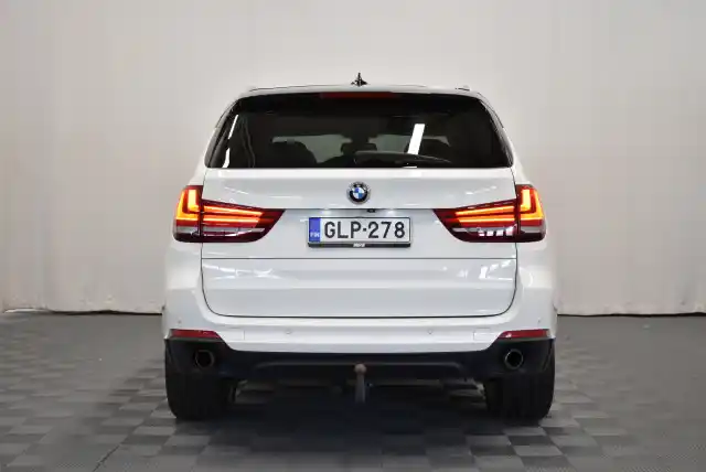 Valkoinen Maastoauto, BMW X5 – GLP-278