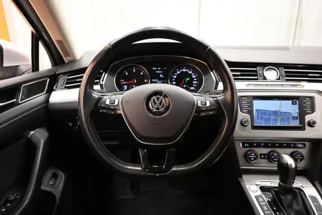 Hopea Farmari, Volkswagen Passat – GLP-566