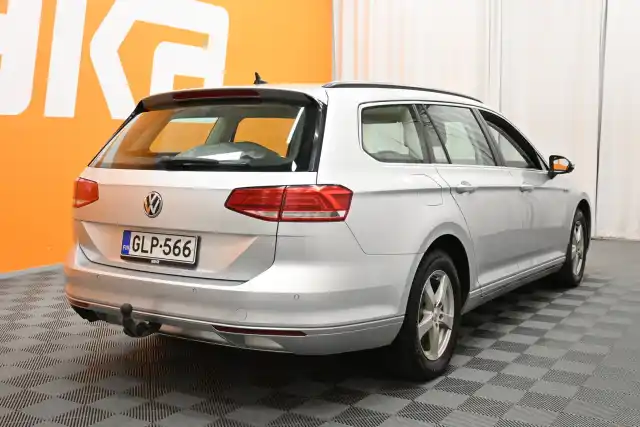 Hopea Farmari, Volkswagen Passat – GLP-566