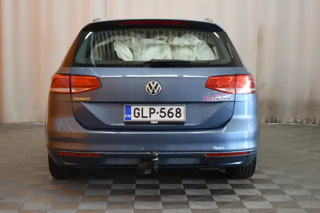 Sininen Farmari, Volkswagen Passat – GLP-568