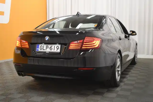 Musta Sedan, BMW 518 – GLP-619