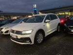 Valkoinen Maastoauto, Volkswagen Tiguan – GLR-135, kuva 1