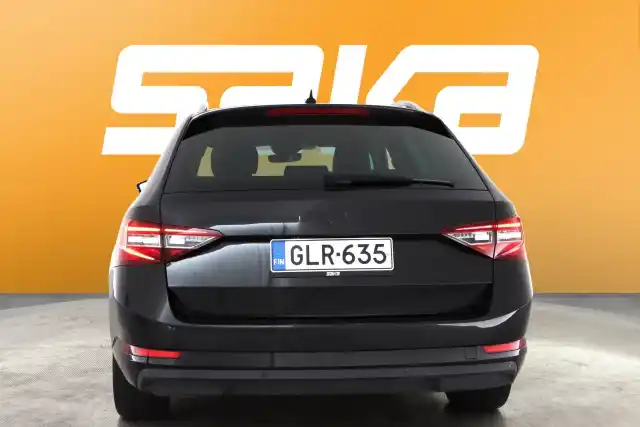 Musta Farmari, Skoda Superb – GLR-635