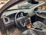 Ruskea (beige) Maastoauto, Volvo XC60 – GLU-118, kuva 3