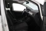 Valkoinen Tila-auto, Volkswagen Touran – GLU-560, kuva 12