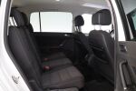 Valkoinen Tila-auto, Volkswagen Touran – GLU-560, kuva 10