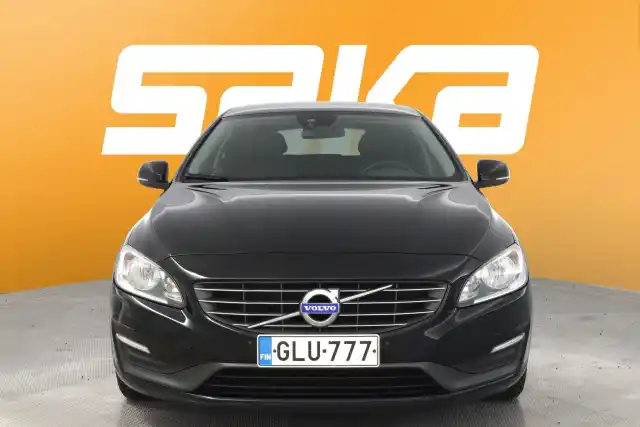 Musta Farmari, Volvo V60 – GLU-777