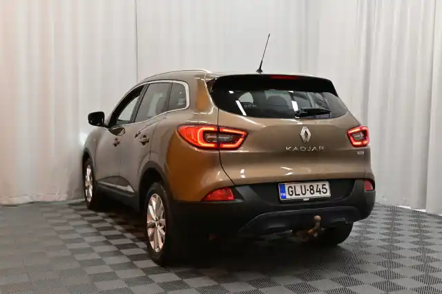 Beige Maastoauto, Renault Kadjar – GLU-845