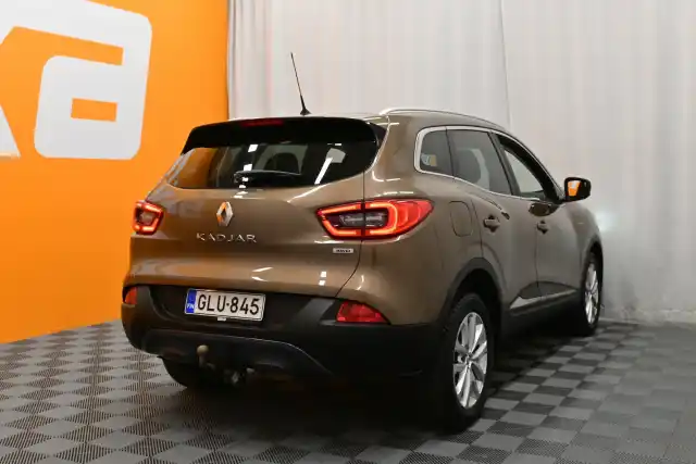 Beige Maastoauto, Renault Kadjar – GLU-845