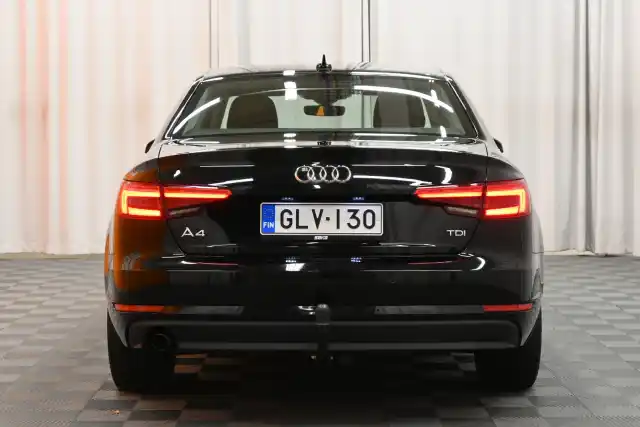 Musta Sedan, Audi A4 – GLV-130