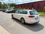 Valkoinen Farmari, Volkswagen Passat – GLV-638, kuva 2
