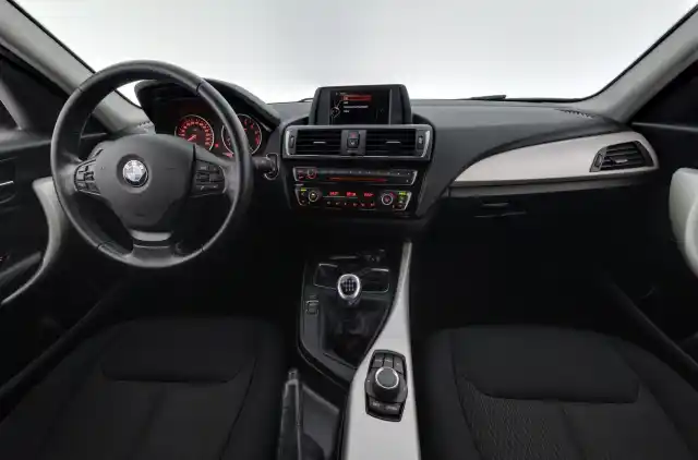 Musta Viistoperä, BMW 118 – GLV-688